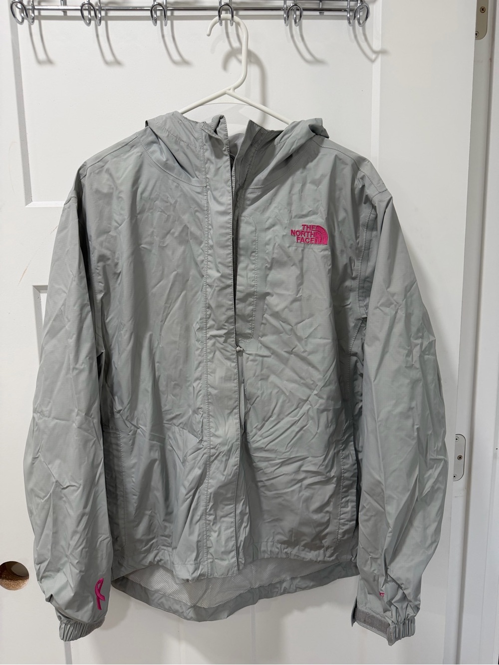 The North Face Light Gray Women's Windbreaker